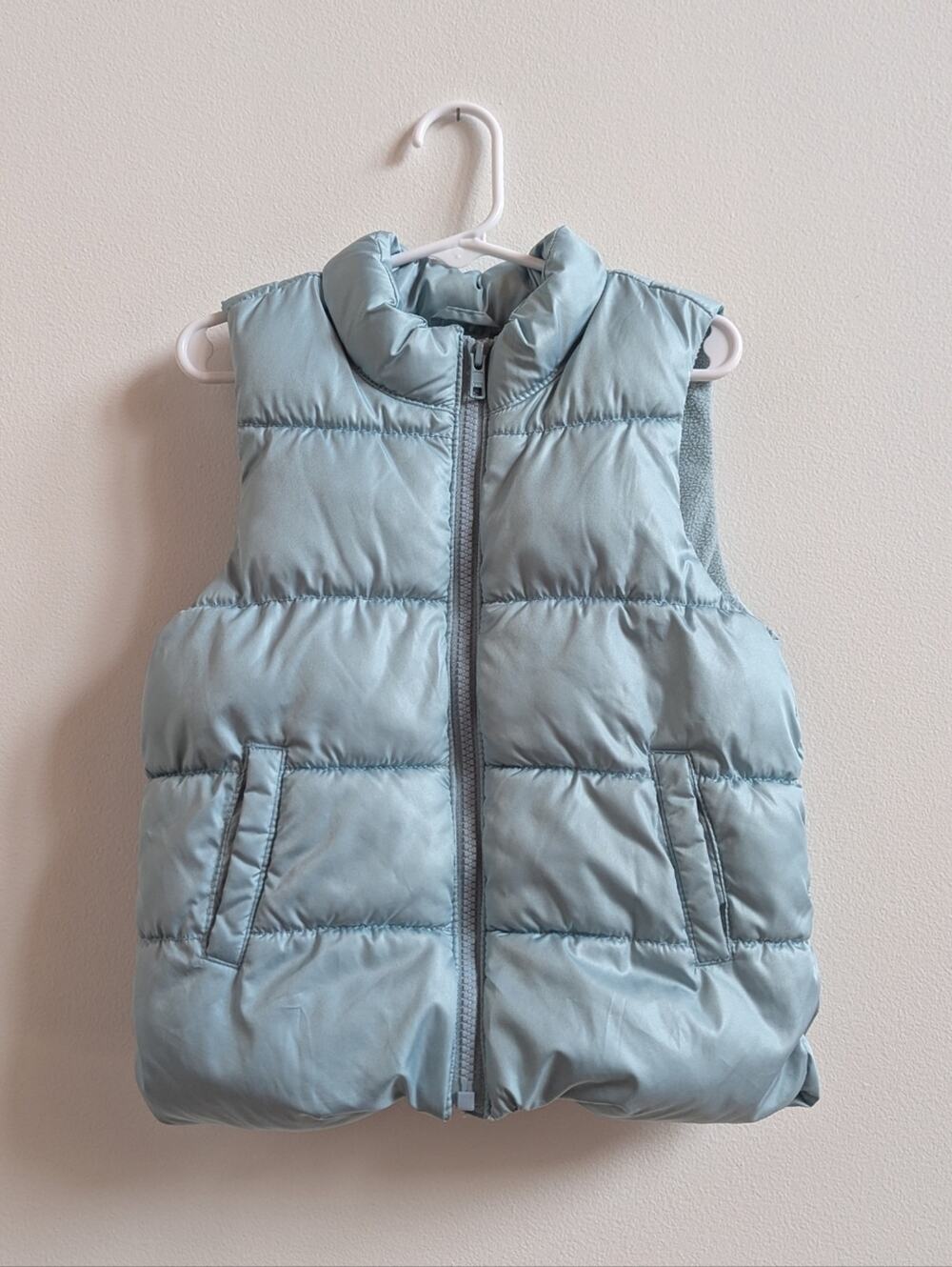 Old Navy 5T Puffer Vest Girls Light Blue Frost Free